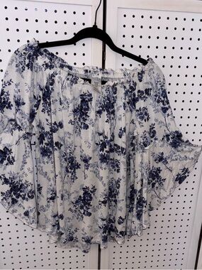 Time and Tru Boho White Off-Shoulder Blouse w/ Blue Floral Print Ruffle Sleeves